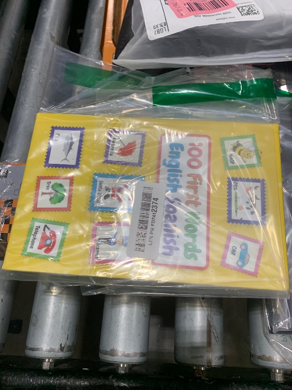 Photo 1 of 100 First Words: Bilingual - Espanol and English | 100 Primeras Palabras para Bebes | Baby Books Spanish | Libros Español de 6 meses