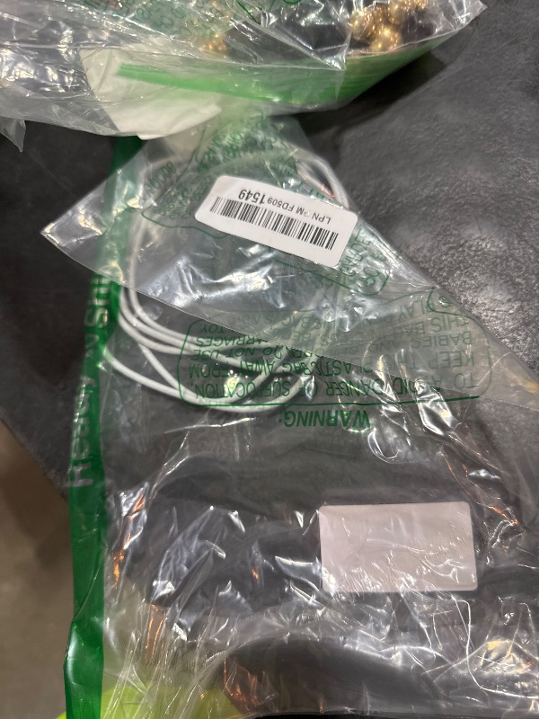 Photo 1 of [Apple MFi Certified]Magnetic Wireless Charger Apple Mag Safe Charger,15W 6FT Fast Wireless Charging Pad for Apple iPhone 16 Pro Max/16 Pro/16 Plus/15 Pro Max/14/13/12/AirPods3/2/Pro/Pro2,Charging Pad