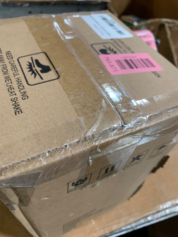 Photo 1 of ***MISSING PARTS***
Nut Milk Maker,40oz Large Capacity Stainless Steel Automatic Soy Milk Machine for Homemade,Oat,Plant-Based Milk and Non-Dairy Beverages Almond Cow Milk Machine with Delay Start,Self Cleaning (White)