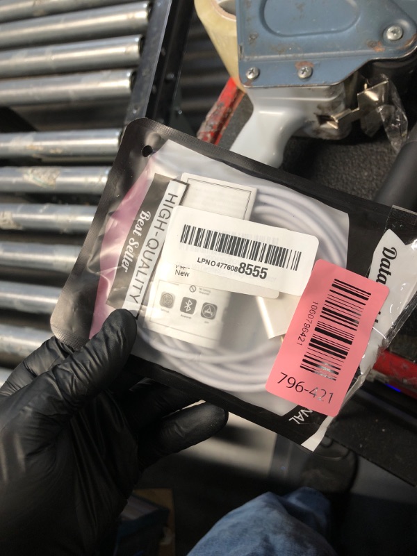 Photo 1 of [Apple MFi Certified] Lightning to HDMI Cable Adapter for iPhone to HDTV,1080P Digital AV Adapter Sync Screen Connector Compatible for iPhone 14 13 12 11 Pro Max XR X 8 7 to TV Projector Monitor