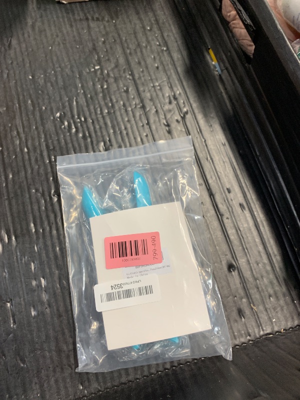 Photo 1 of ***MISSING RED ONE***
Hot Plate Grippers Tongs, Multi Angle Anti-Scald Bowl Clip, Silicone Non-Slip Hot Dish Plate gripper Holder - For Microwave Oven Cooking, Kitchen Utensil for Bowls, Pans, Dishes (2PC-Mix)