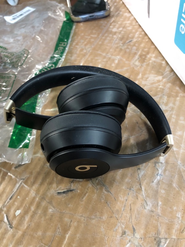 Photo 1 of *** Nonfunctional ***
Beats Solo 4 - Wireless On-Ear Bluetooth Headphones, Up to 50-Hour Battery Life, Ultra-Lightweight Comfort, Powerful and Balanced Sound, Apple & Android Compatible - Black & Gold