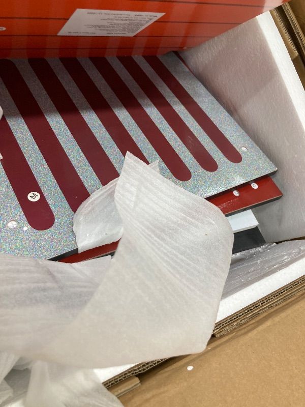 Photo 1 of ***ROOF PIECE IS DAMAGED* SEE PICS***Teamson Kids - My Little Helper Outdoor Pizza Oven***ROOF PIECE IS DAMAGED* SEE PICS***