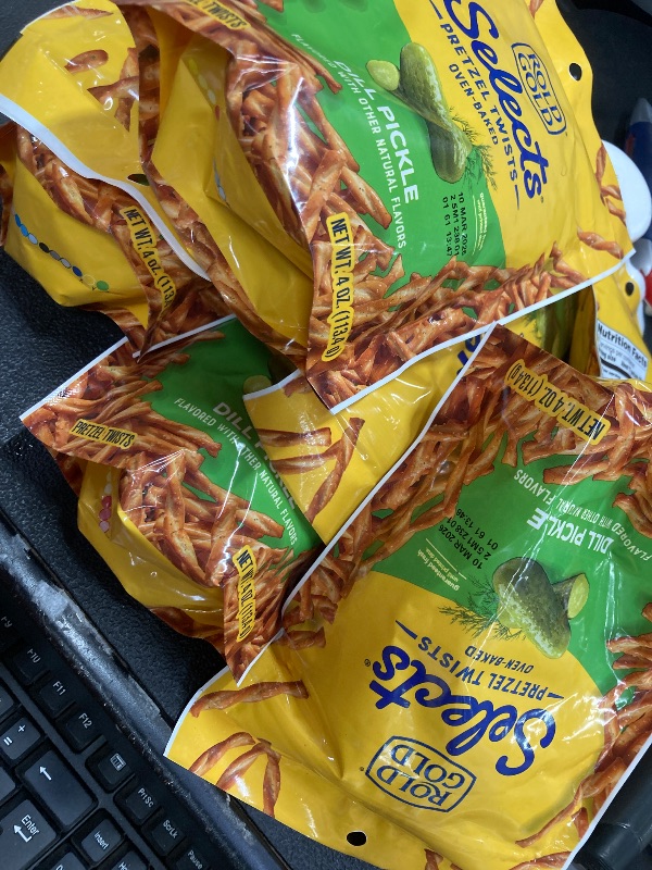 Photo 1 of ++7 pack+++Rold Gold Selects, Dill Pickle Pretzel Twists, 4 Oz
