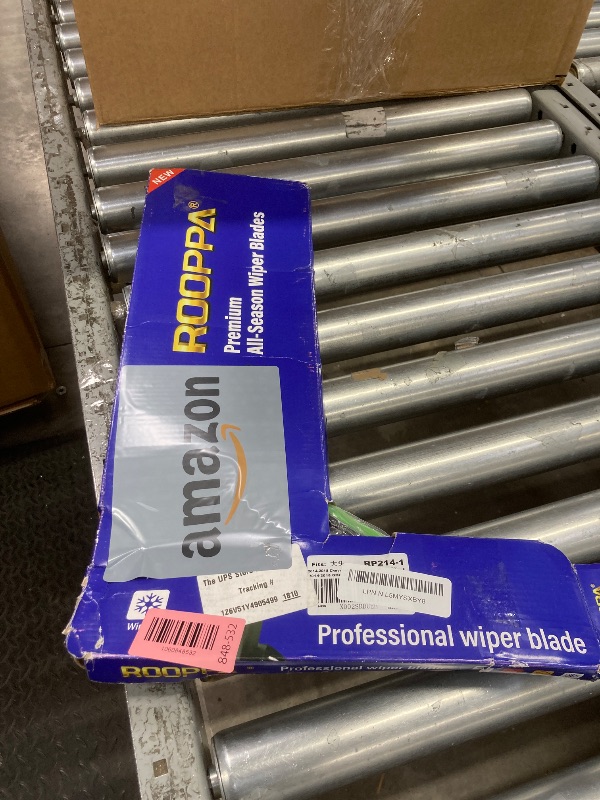 Photo 1 of 2 wipers Factory Replacement for 2014-2018 Chevy Chevrolet Silverado GMC Sierra Original Equipment Replacement Front Wiper Blades - 22"/22" (Set of 2) Top Lock