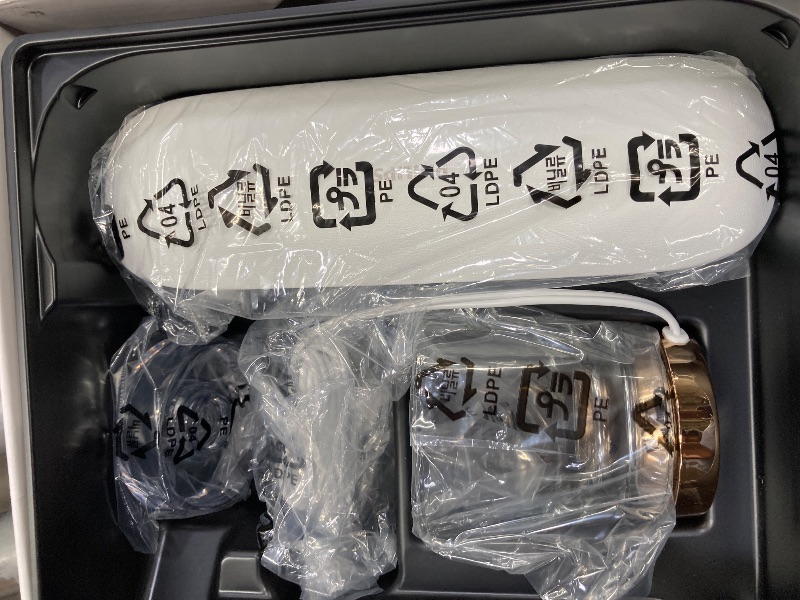 Photo 1 of **without the brush**Philips Sonicare DiamondClean Smart 9750 Electric Toothbrush, Sonic Toothbrush with App, Pressure Sensor, Brush Head Detection, 5 Brushing Modes and 3 Intensity Levels, Rosegold, HX9924/67