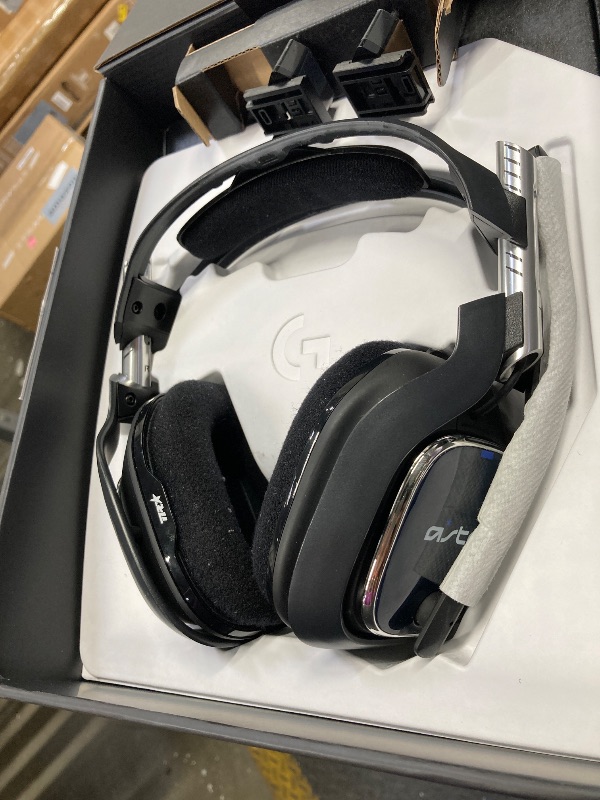 Photo 1 of **Not in original packaging, item matches description, see the photos**ASTRO Gaming A40 TR Wired Headset with Astro Audio V2 for PlayStation 5, PlayStation 4, PC, Mac