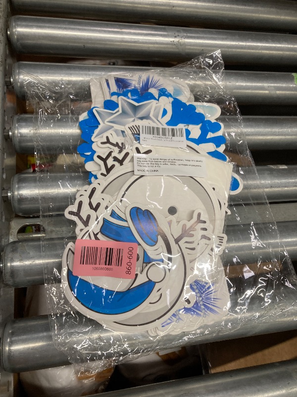 Photo 1 of 106pcs Winter Bulletin Board Decorations, Winter Wonderland Decorations Snowman Paper Cut-Outs, Christmas Bulletin Board Decorations DIY Snowman Photo Classroom Party