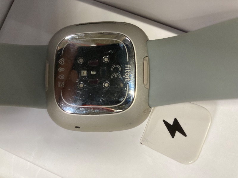 Photo 1 of **The battery is doesnt working good**Fitbit Sense Advanced Smartwatch with Tools for Heart Health, Stress Management & Skin Temperature Trends, Sage Grey/Silver, One Size (S & L Bands Included)