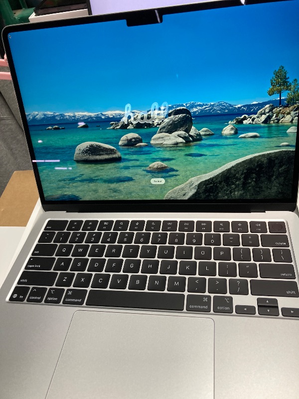Photo 1 of **Missing Charging BLOCK** Apple 2025 MacBook Air 13-inch Laptop with M4 chip: Built for Apple Intelligence, 13.6" Liquid Retina Display, 24GB Unified Memory, 512GB SSD Storage, 12MP Center Stage Camera, Touch ID, Silver