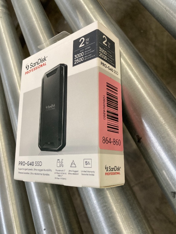 Photo 1 of **Factory Sealed, its not permitted to Return, Not Refund**SanDisk Professional 2TB PRO-G40 SSD - Up to 2700MB/s, Thunderbolt 3 (40Gbps), USB-C (10Gbps), IP68 dust/Water Resistance, External Solid State Drive - SDPS31H-002T-GBCND