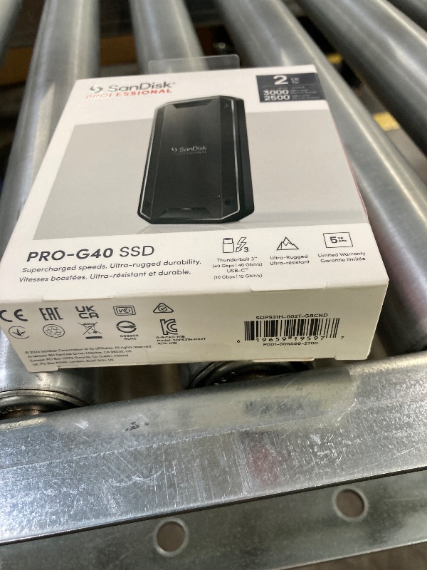 Photo 1 of **Factory Sealed, its not permitted to Return, Not Refund**SanDisk Professional 2TB PRO-G40 SSD - Up to 2700MB/s, Thunderbolt 3 (40Gbps), USB-C (10Gbps), IP68 dust/Water Resistance, External Solid State Drive - SDPS31H-002T-GBCND