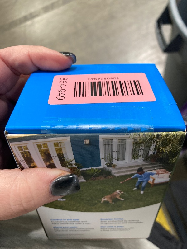 Photo 1 of ***********FACTORY SEALED, NO RETURNS, NO REFUNDS IF OPENED ********Ring Outdoor Cam (Stick Up Cam), Weather-resistant home or business security camera, outdoor ready, Live View, Color Night Vision, Two-Way Talk, motion alerts, Works with Alexa, White