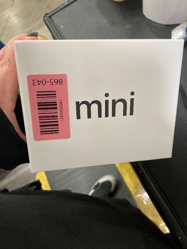 Photo 1 of ***FACTORY SEALED, NO RETURNS NO REFUNDS IF OPENED*** Apple 2024 Mac mini Desktop Computer with M4 chip with 10?core CPU and 10?core GPU: Built for Apple Intelligence, 16GB Unified Memory, 256GB SSD Storage, Gigabit Ethernet. Works with iPhone/iPad