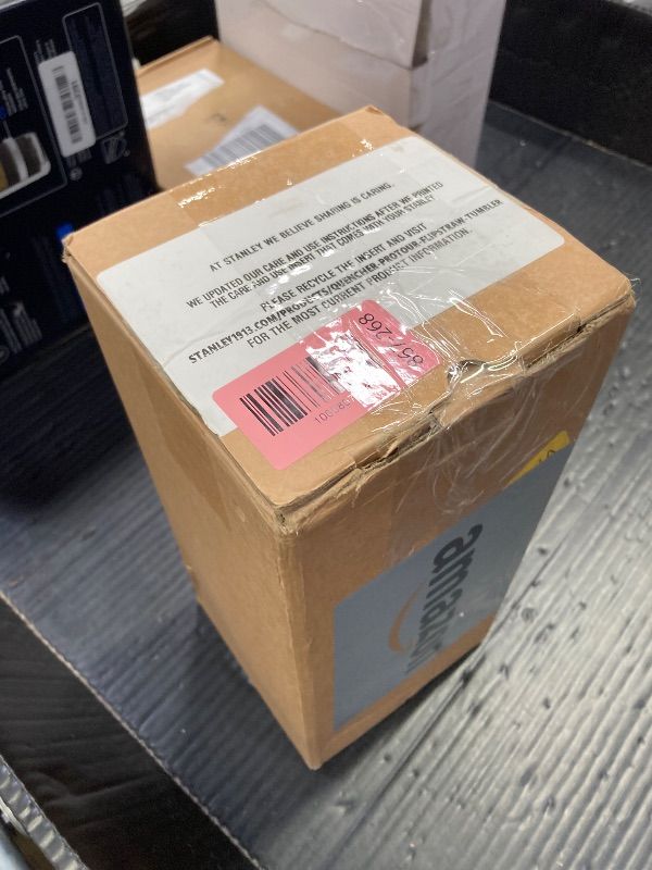 Photo 1 of ***STRAW MISSING***STANLEY Quencher ProTour Flip Straw Tumbler with Leakproof Lid 40 oz | Built-In Straw and Handle | Cup Holder Compatible for Travel | Insulated Stainless Steel Cup | BPA-Free | Cream***STRAW MISSING***