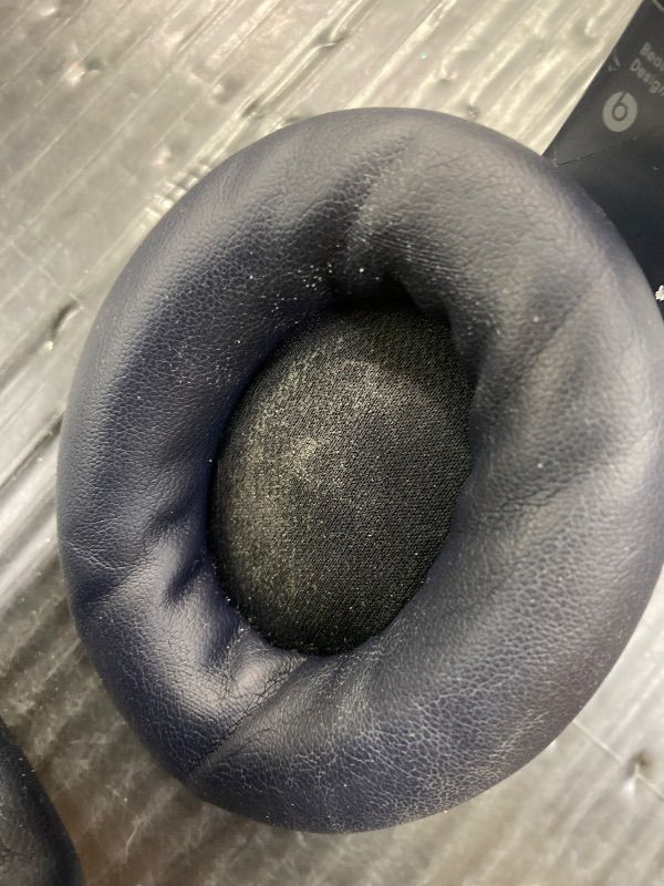 Photo 1 of ***USB CORD MISSING***Beats Studio Pro - Premium Wireless Over-Ear Headphones- Up to 40-Hour Battery Life, Active Noise Cancelling, USB-C Lossless Audio, Apple & Android Compatible - Navy***USB CORD MISSING***