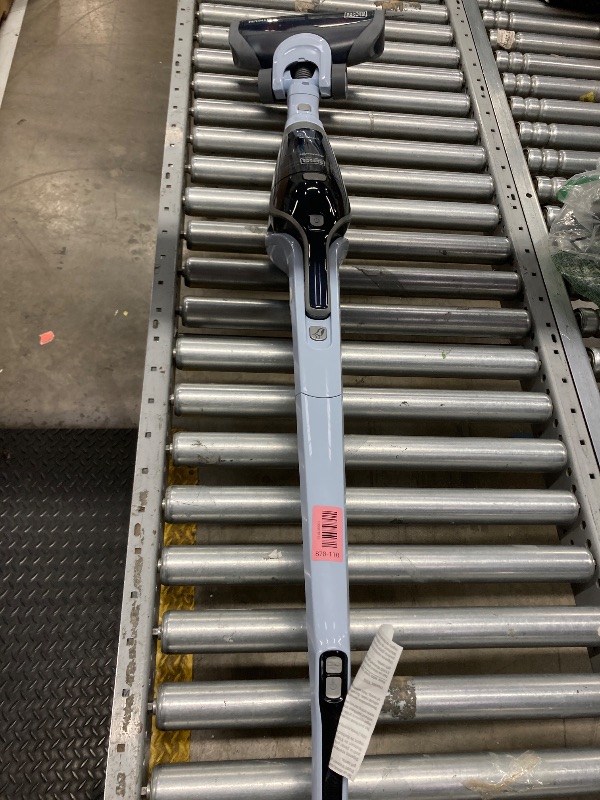 Photo 1 of Black+Decker Cordless 2-in-1 Cordless Stick Vacuum