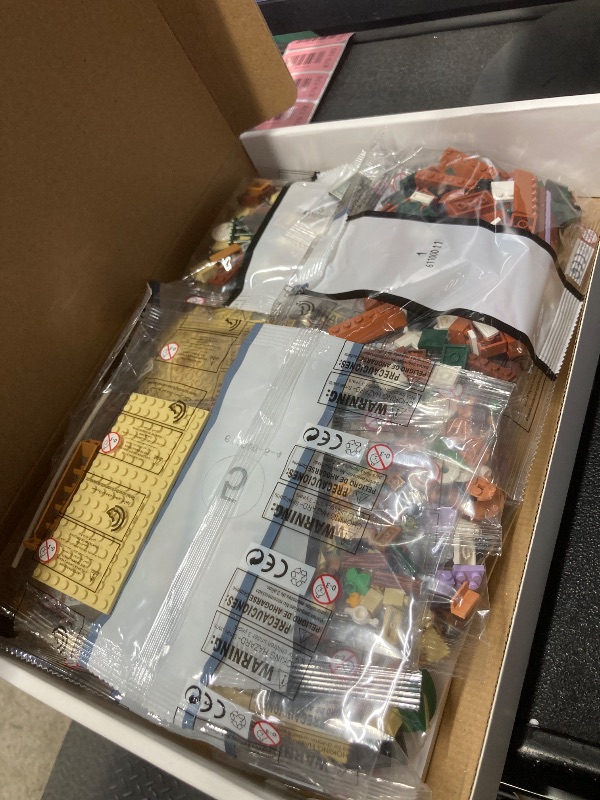 Photo 1 of ***LEGOS***1470PCS Coffee Shop House Architecture Building Set(Not Compatible with Lego House Size,3.6MM Mini Bricks),Cafe Shop City Construction Building Model Kit,Unique Collection Present Toy for 6+***LEGOS***