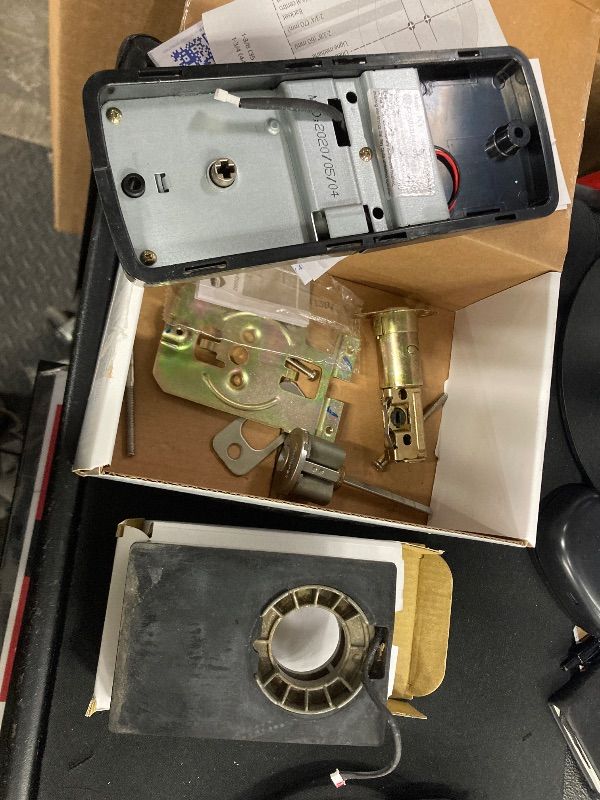 Photo 1 of "WHAT YOU SEE IN THE PICTURE IS EVERYTHING INCLUDED*NOTHING ELSE***Kwikset Powerbolt 250 10-Button Keypad Satin Nickel Transitional Electronic Deadbolt Door Lock, Featuring Convenient Keyless Entry, Customizable User Codes, and Auto-Locking***"WHAT YOU SE