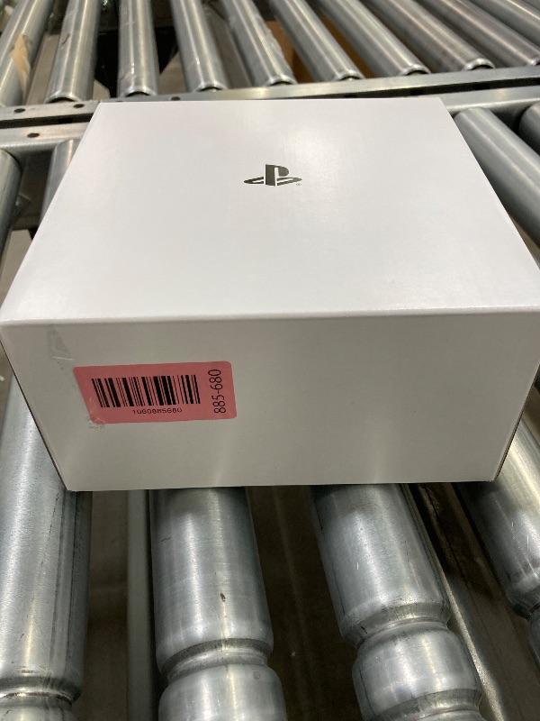 Photo 1 of **Wireless PS5 controller with instant triggers, Scuf Reflex FPS Red