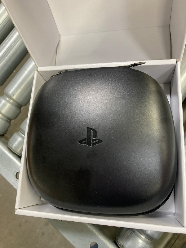 Photo 1 of **Wireless PS5 controller with instant triggers, Scuf Reflex FPS Red