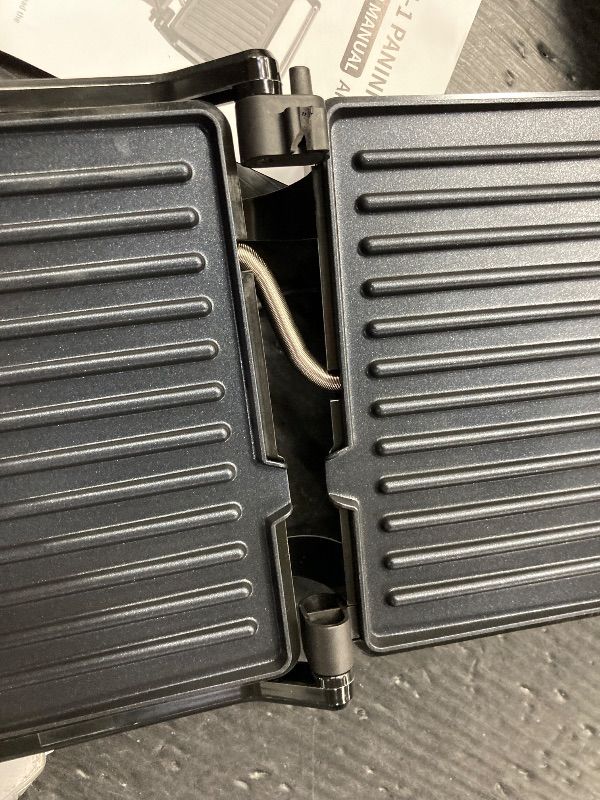 View 4 of ***HINGE BROKEN***Panini Press Grill, 1000W Sandwich Maker with Non-Stick Coated Plates, Opens 180 Degrees for Any Size of Food, 3-in-1 Sandwich Press Electric Grill, Stainless Steel Surface and Removable Drip Tray***HINGE BROKEN***