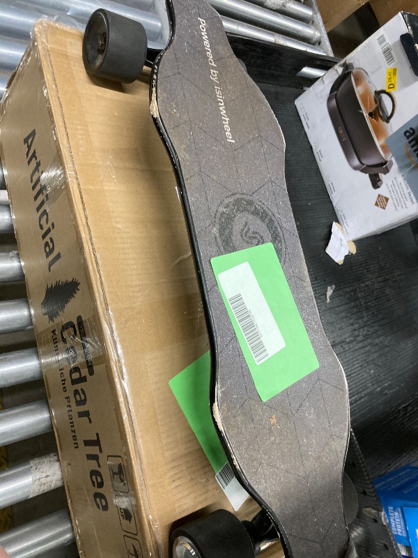 View 2 of *Used* *Scratches/Chipped* V6 Electric Skateboard, 450W Peak, Max 12 Mph & 10 Miles Range, Wireless Remote Control