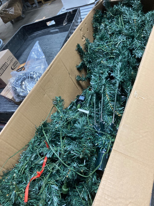 Photo 1 of *Lights don't work properly/Still good as a tree* Costway 7.5Ft Pre-Lit Hinged PVC Christmas Tree 400 LED Lights
