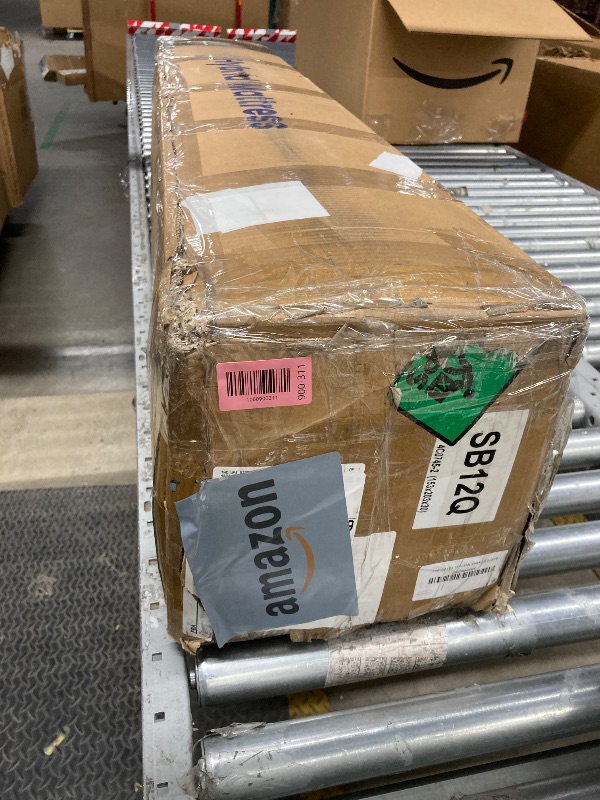 Photo 1 of *HEAVY* *FACTORY SEALED* SUAYEA Queen Size Mattress, 12 Inch Queen Mattresses in a Box, Ultimate Motion Isolation with Gel Memory Foam and Pocket Spring, Medium, Edge Support