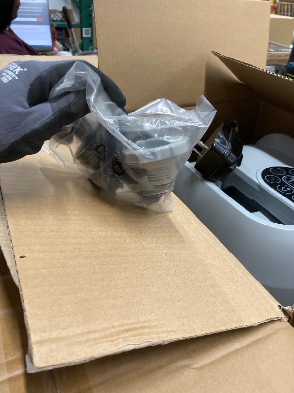 Photo 1 of *HEAVY* SaluSpa 60101E Monterey AirJet Outdoor Inflatable Square Hot Tub 4-6 Person with
