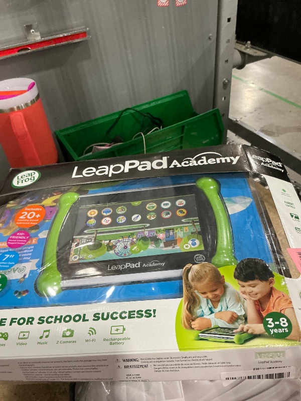 Photo 1 of ***MINOR CRACKS IN SCREEN***   LeapFrog LeapPad Academy Kids’ Learning Tablet, Green
