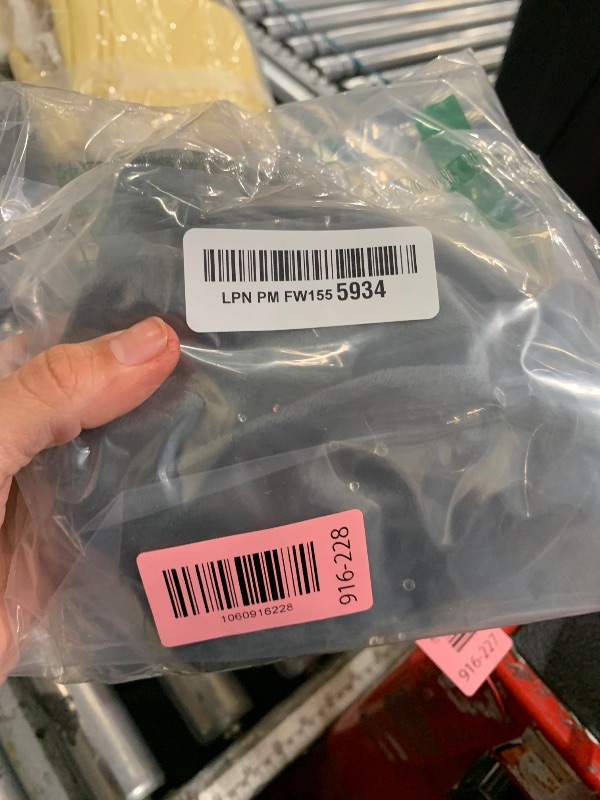 Photo 1 of 1 PcsInflatable Travel Pillows for Sleeping Airplane Inflatable Neck Pillow for Traveling Pillow Inflatable Travel Neck Pillows for Airplanes Sleeping, Train, Car, Office, with Eye Masks, Earplugs