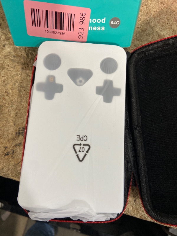 Photo 1 of ?R36MAX 4000mAh Portable Rechargeable Handheld Retro Game Console,Comfort Non-Slip Handheld Standing Retro Game Console with 64G TF Car,4.0-inch Screen,for Office,Purple Gray