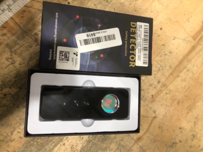 Photo 1 of ?????? smhawk Hidden Camera Detector - 2025 Camera Detector, Bug Detector, GPS Tracker Detector, spy Camera, Listening Device Detector for Hotels, Home, Office, 6 Levels Sensitivity,4 Modes