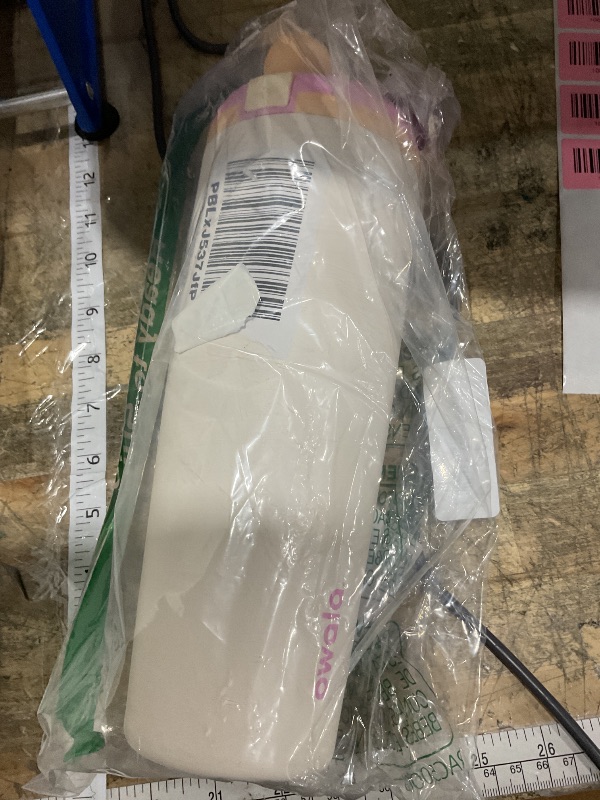 Photo 1 of **BROKEN LID**Owala FreeSip Sway Insulated Stainless Steel Water Bottle with Two-Way Spout, Built-In Straw and Bucket Handle, Made for Travel, School, and Sports, 30oz, BPA Free, Leak Proof, Daybreak