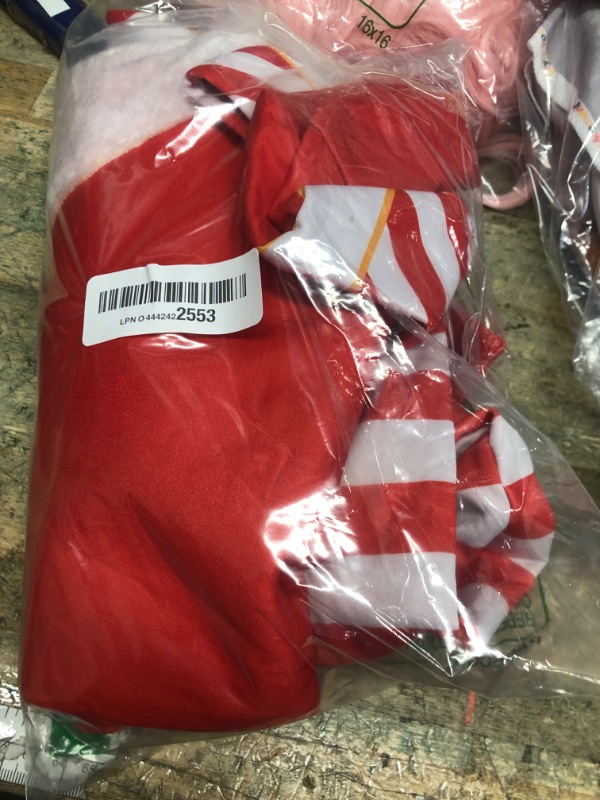 Photo 1 of ***POSSIBLY MISSING PIECES/ STYLE MAY DIFFER *** JOYIN 5 Pieces Christmas Santa Bathroom Decoration Set with Toilet Seat Cover, Tank Cover, Toilet Paper Cover , Xmas Bathroom Indoor Decor for Holiday Use Party Favors