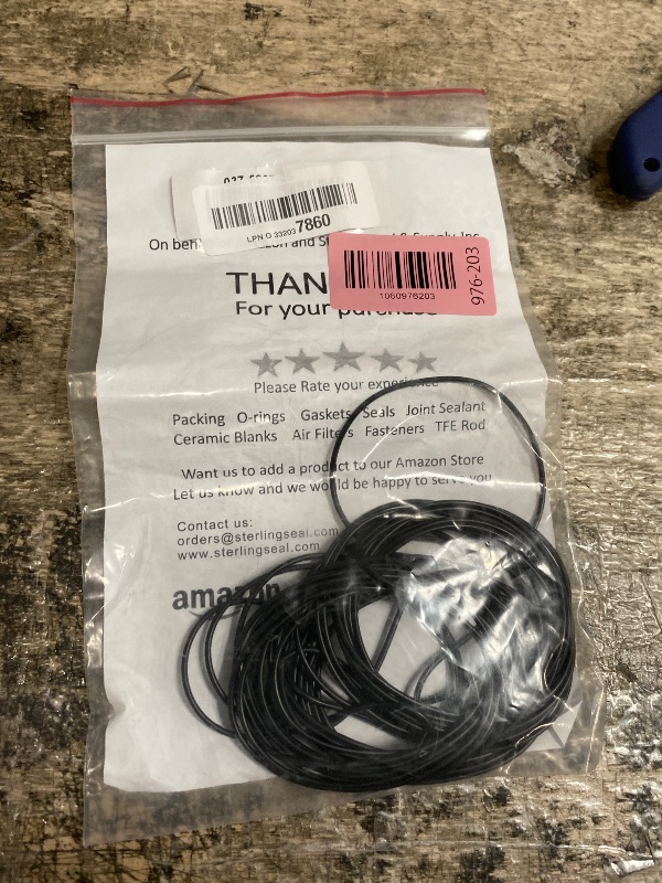 Photo 1 of 037 Neoprene O-Ring, 70A Durometer, Round, Black, 2-1/2" ID, 2-5/8" OD, 1/16" Width (Pack of 35)