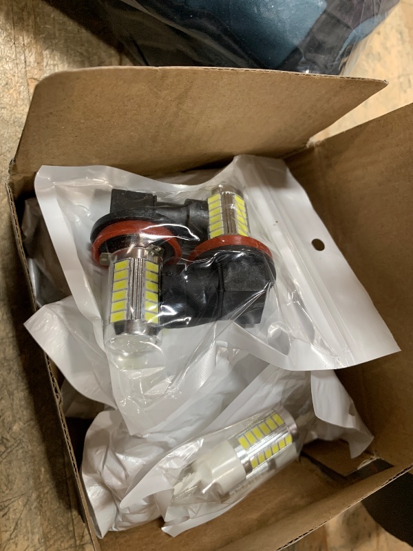 Photo 1 of ?????? Dedicated Accessories Fit for G M C Sierra 2003-2006,9005 H,9006 L,And 9145 Fog +3157 Plug and Play No Errors.8Pcs