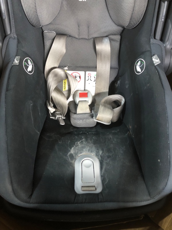 Photo 1 of (used)(see all images) UPPAbaby Mesa V3 Infant Car Seat - Easy Installation + SmartSecure Technology - Attaches to Stroller |(Charcoal)