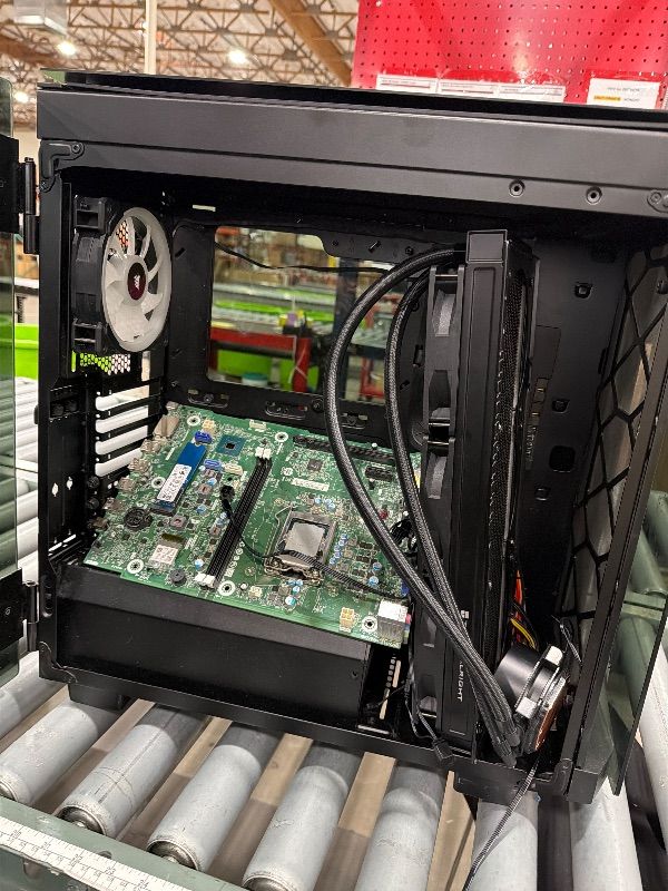 Photo 1 of *************FOR PARTS ONLY- SEE NOTES BEFORE BID***************
Thermaltake LCGS View 390 AIO Liquid Cooled CPU Gaming PC(AMD Ryzen 7 5800X 8-core, ToughRam DDR4 3600Mhz 16GB RGB Memory, NVIDIA GeForce RTX 3090, 1TB NVMe Gen4 M.2, Win 10 Home) V51B-X570-