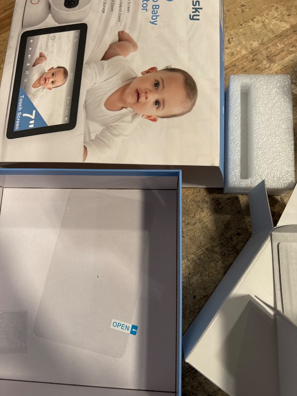 Photo 1 of *POWERS ON** Simsky Video Baby Monitor, Dual 4MP Cameras with 6X Zoom, 7" UHD Large Touch Screen Smart Portable Audio Monitor, 24/7 Recording in app, AI Tracking, Intelligence Detection, 32GB Local Storage+