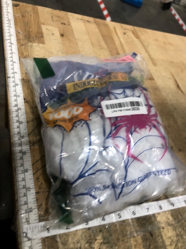 Photo 1 of 1000 sqft Spider Webs Halloween Decorations Bonus with 30 Fake Spiders, Super Stretch Cobwebs for Halloween Indoor and Outdoor Party Supplies