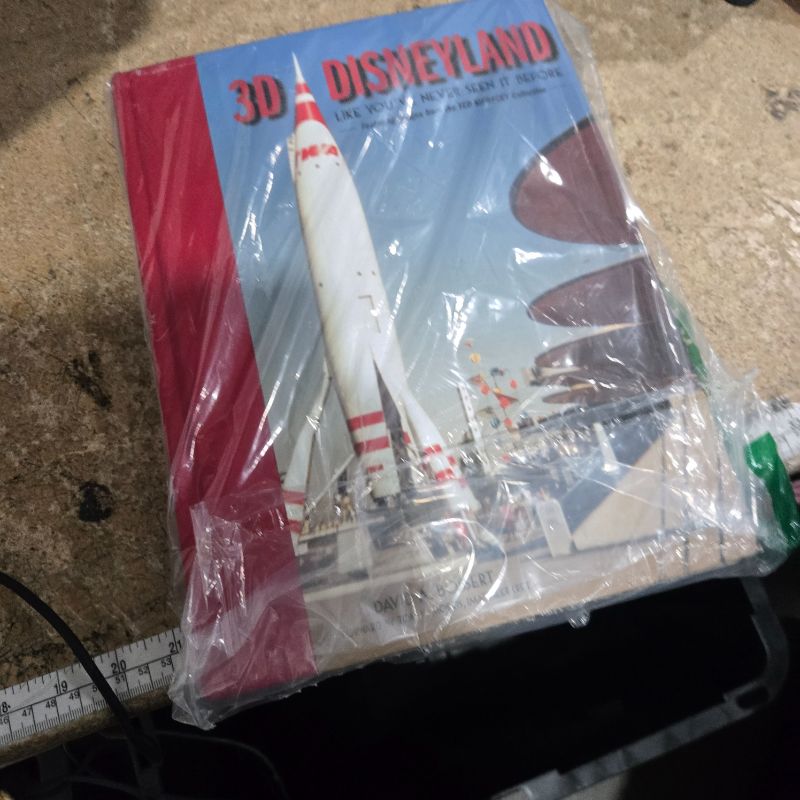 Photo 1 of ***PAGES HAVE WATER DAMAGE*** 3D Disneyland: Like You've Never Seen It Before