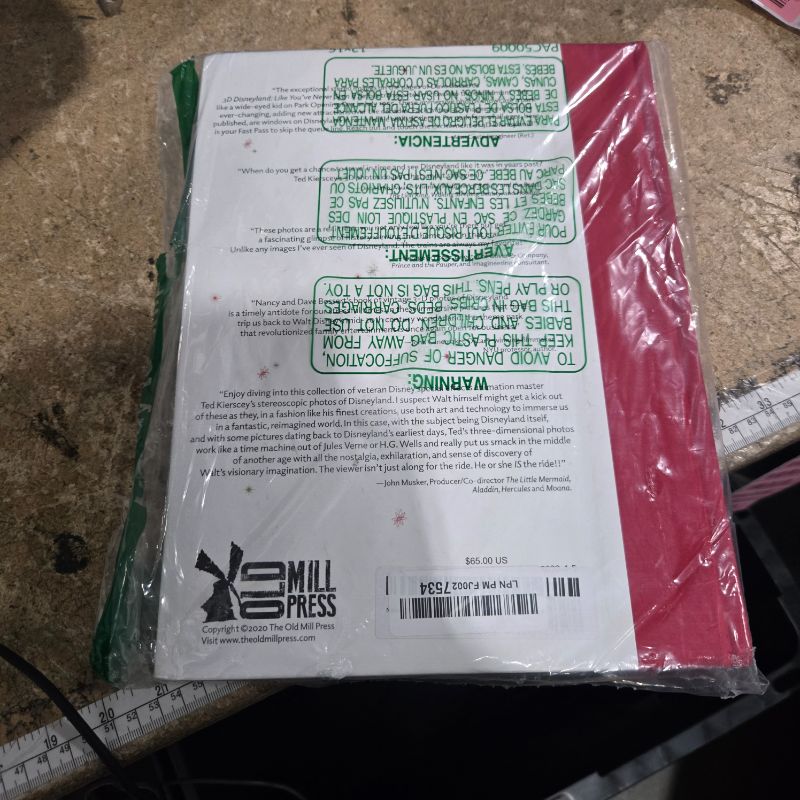 Photo 1 of ***PAGES HAVE WATER DAMAGE*** 3D Disneyland: Like You've Never Seen It Before