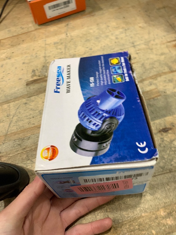 Photo 1 of 1050 GPH Aquarium Circulation Pump Wave Maker Power Head with magnetic mount Suction Blue