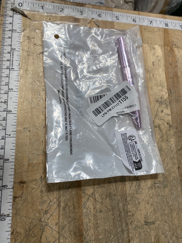 Photo 1 of 1Pack Retractable Dual Lip Brush Protective Cap Precise Lip Makeup Tool, for Precise Lipstick & Lip Gloss Application