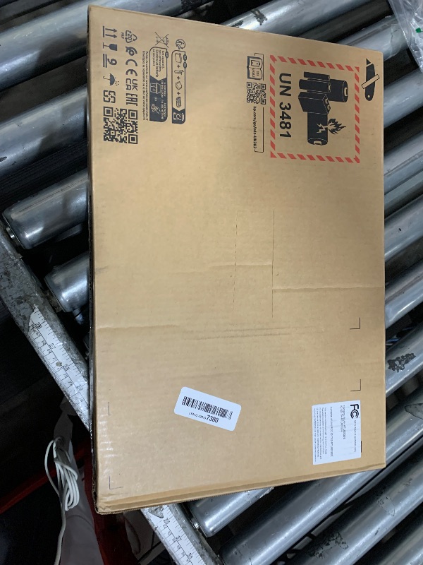 Photo 1 of ==== SEE NOTES===== HP 14 inch Laptop, HD Touchscreen Display, AMD Ryzen 5 7520U, 8 GB RAM, 512 GB SSD, AMD Radeon Graphics, Windows 11 Home, Natural Silver, 14-em0499nr