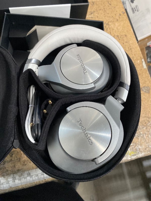 Photo 1 of **DAMAGED REFER TO PHOTO**
Technics - Wireless Noise Cancelling Over-Ear Headphones with 2 Device Multipoint Connectivity - EAH-A800-S Silver