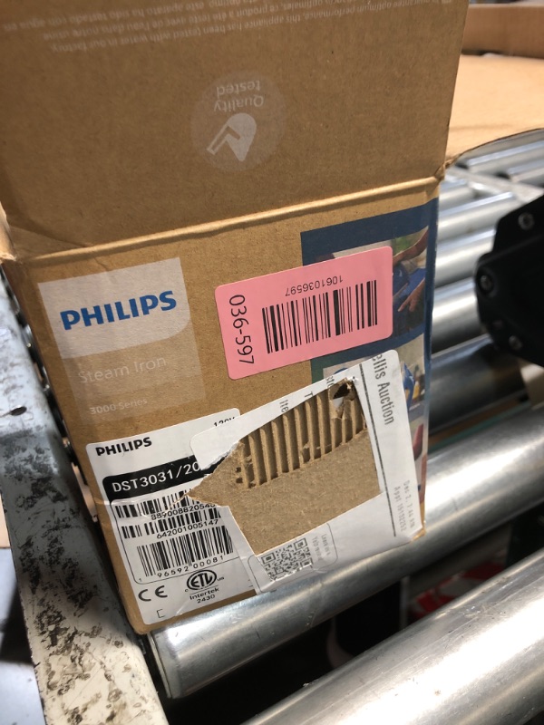 Photo 1 of ***DAMAGED - SEE NOTES/PICTURES*** Philips Perfect Care 3000 Series Steam Iron - 1250 W power, 40 g/min continuous steam, 200 g steam boost, 300 ml water tank, blue (DST3031/20)