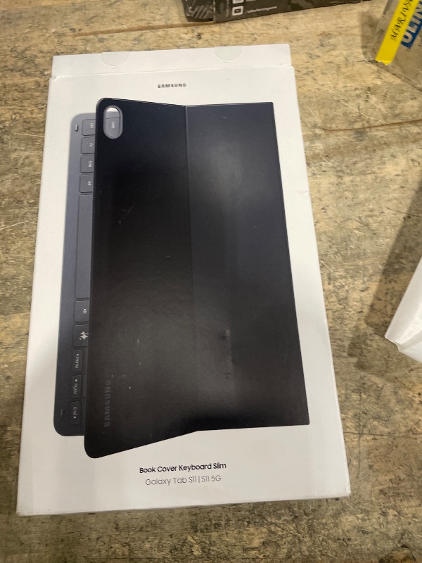 Photo 1 of SAMSUNG Galaxy Tab S11 Book Cover Keyboard Slim, AI Key Ready, PC-Like Experience, Sleek and Slim, US Version, Black